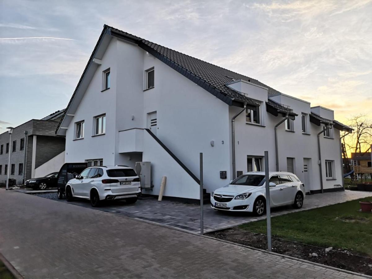 Modern Wohnen I Parkplatz I Wlan I Netflix I Balkon I 6 Schlafplaetze Apartment Bad Oeynhausen Bagian luar foto