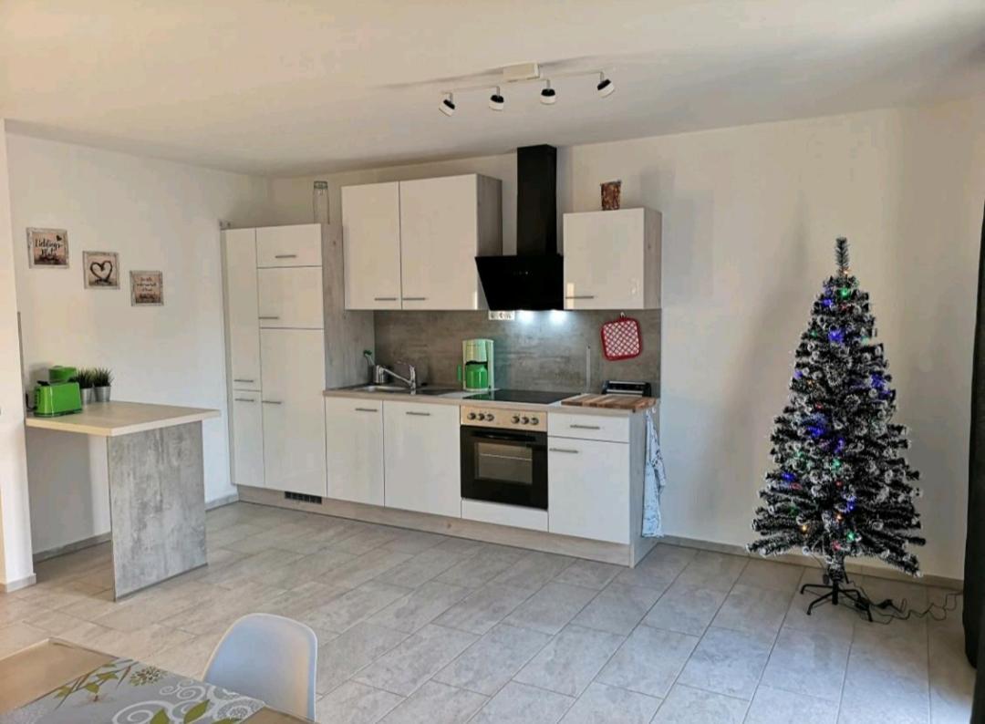 Modern Wohnen I Parkplatz I Wlan I Netflix I Balkon I 6 Schlafplaetze Apartment Bad Oeynhausen Bagian luar foto