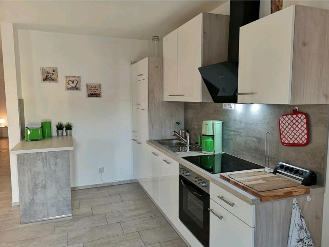 Modern Wohnen I Parkplatz I Wlan I Netflix I Balkon I 6 Schlafplaetze Apartment Bad Oeynhausen Bagian luar foto